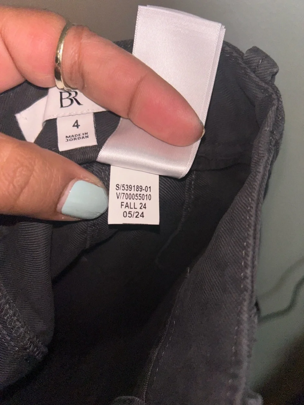 Banana Republic Pants - dark gray barrel leg utility chino - Picture 10 of 14